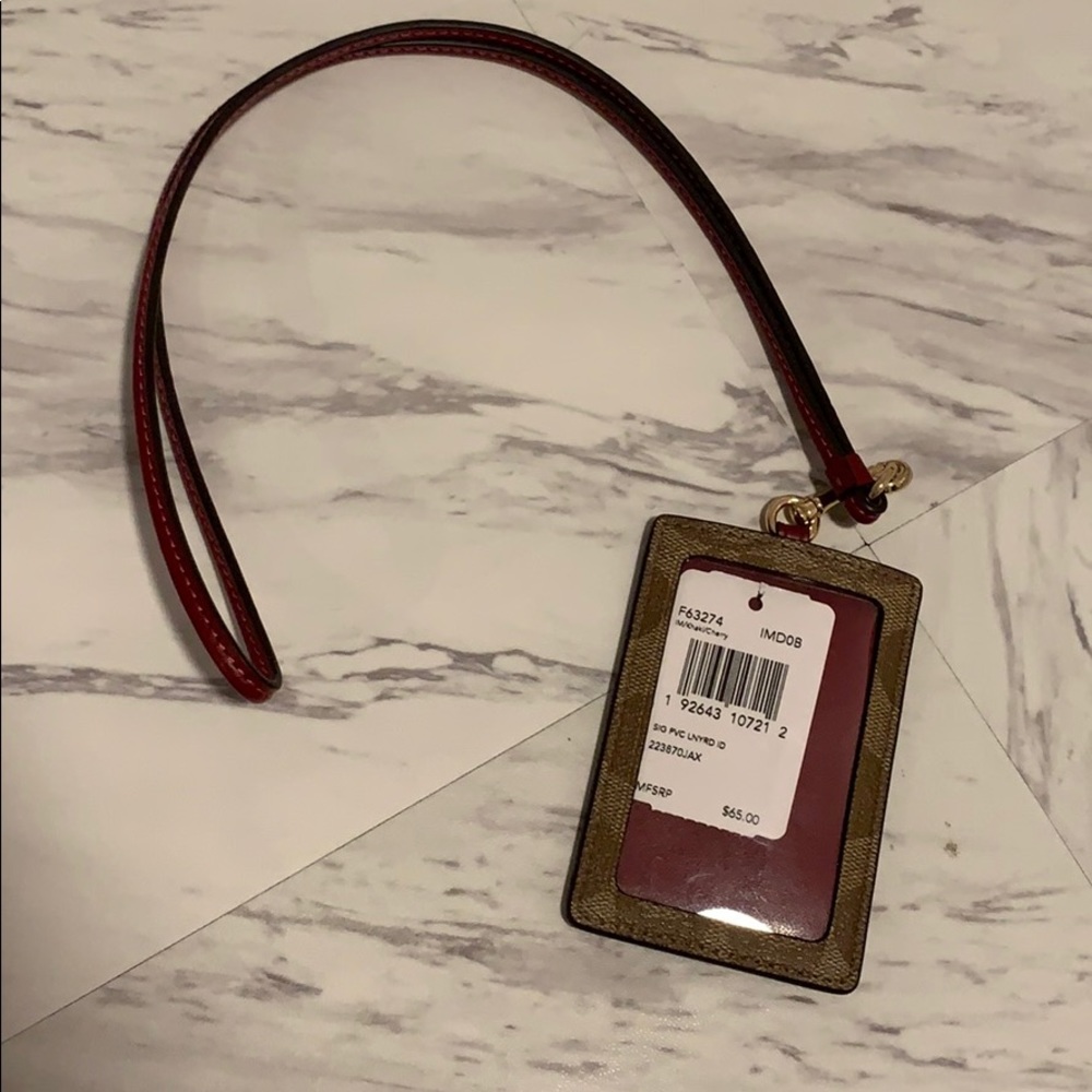 Coach - Picture 2 of 4